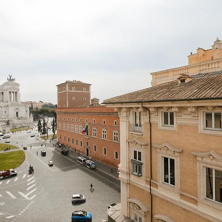 Sonder Piazza Venezia Aparthotel Roma Exterior foto